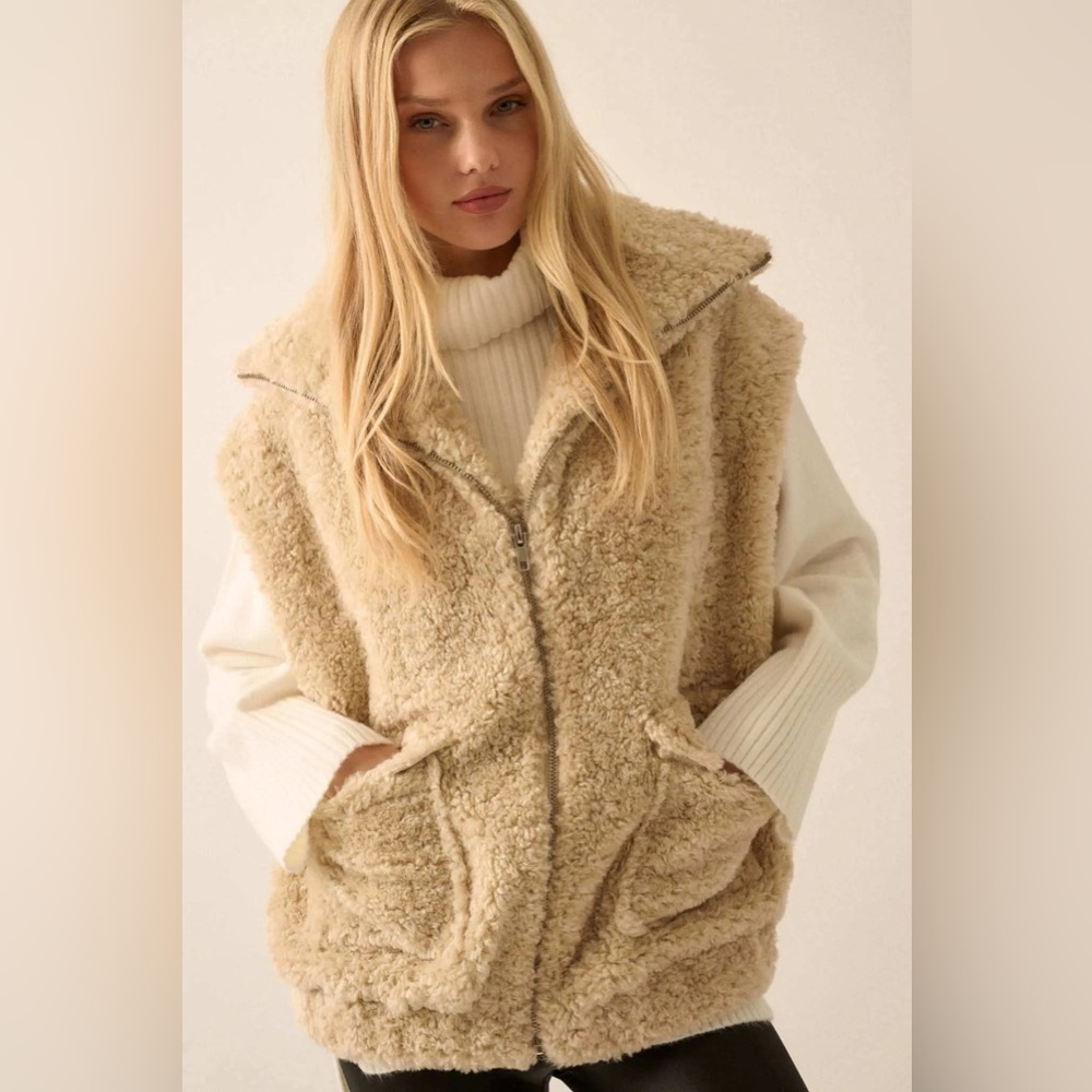 New Promesa Oatmeal‎ Fur Vest SZ Lg